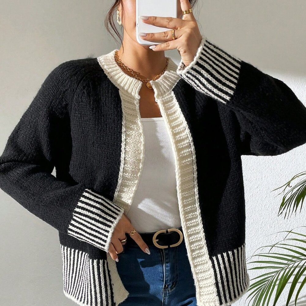 Black And White Casual Women's French Fashion Versatile Striped Knitted Cardigan - Picture 2 of 6